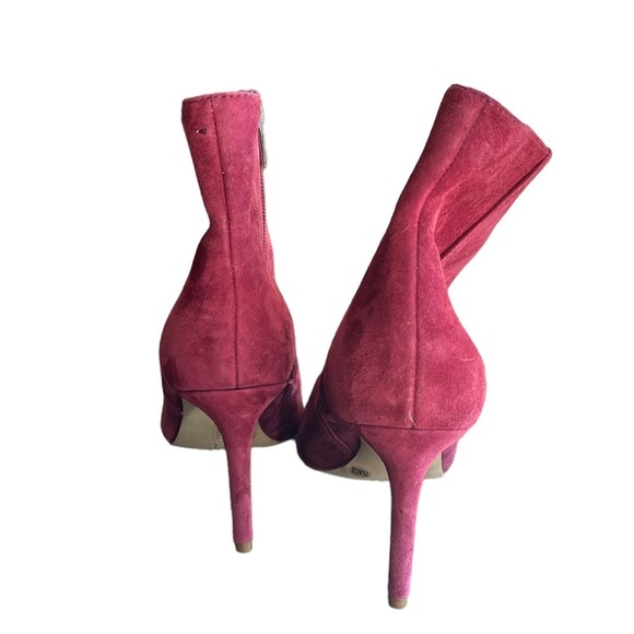 NWOT Vince Camuto Allost  Pointy Toe Bootie in Fired Brick - Size 7.5 - Picture 5 of 11